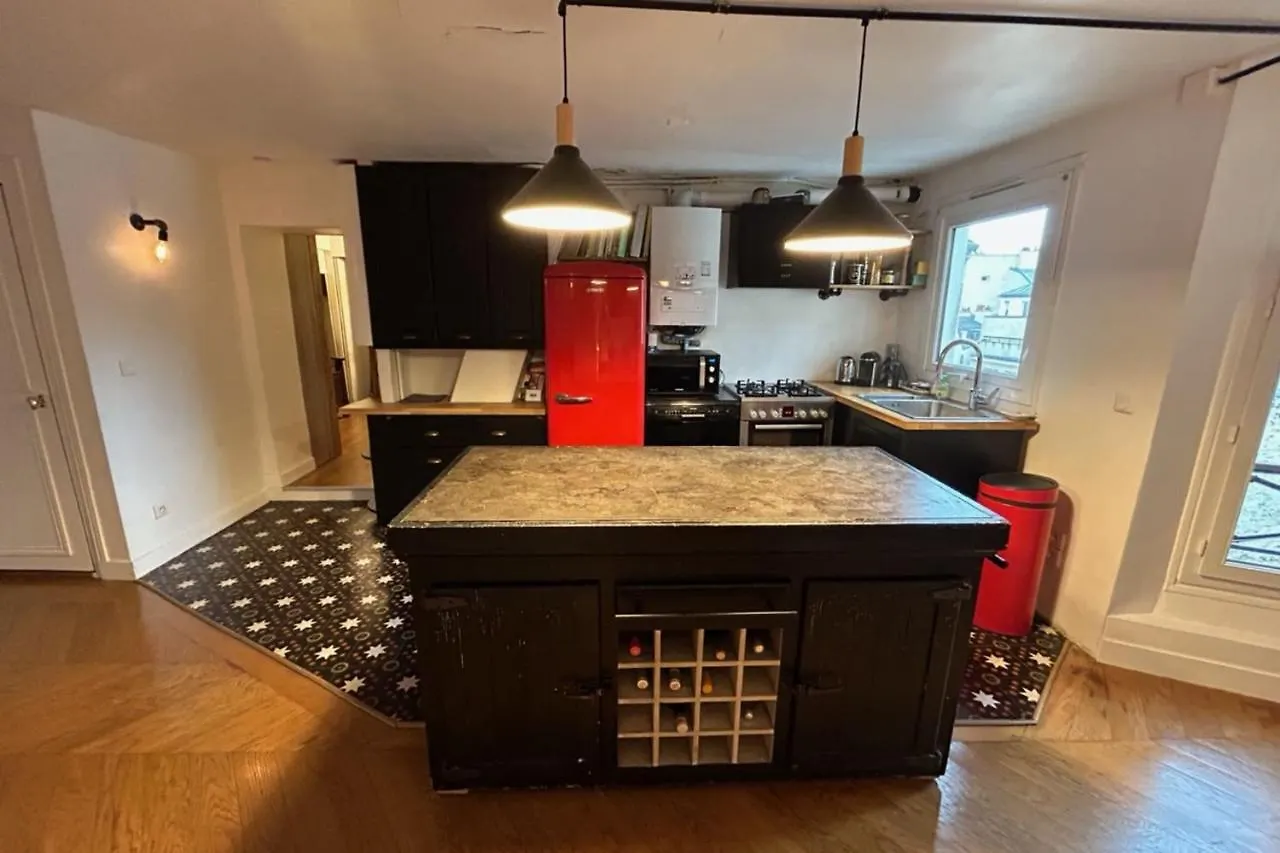Apartment Near Jardin Villemin Paris 0*,  France