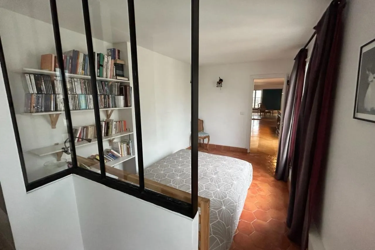 Apartment Near Jardin Villemin Paříž