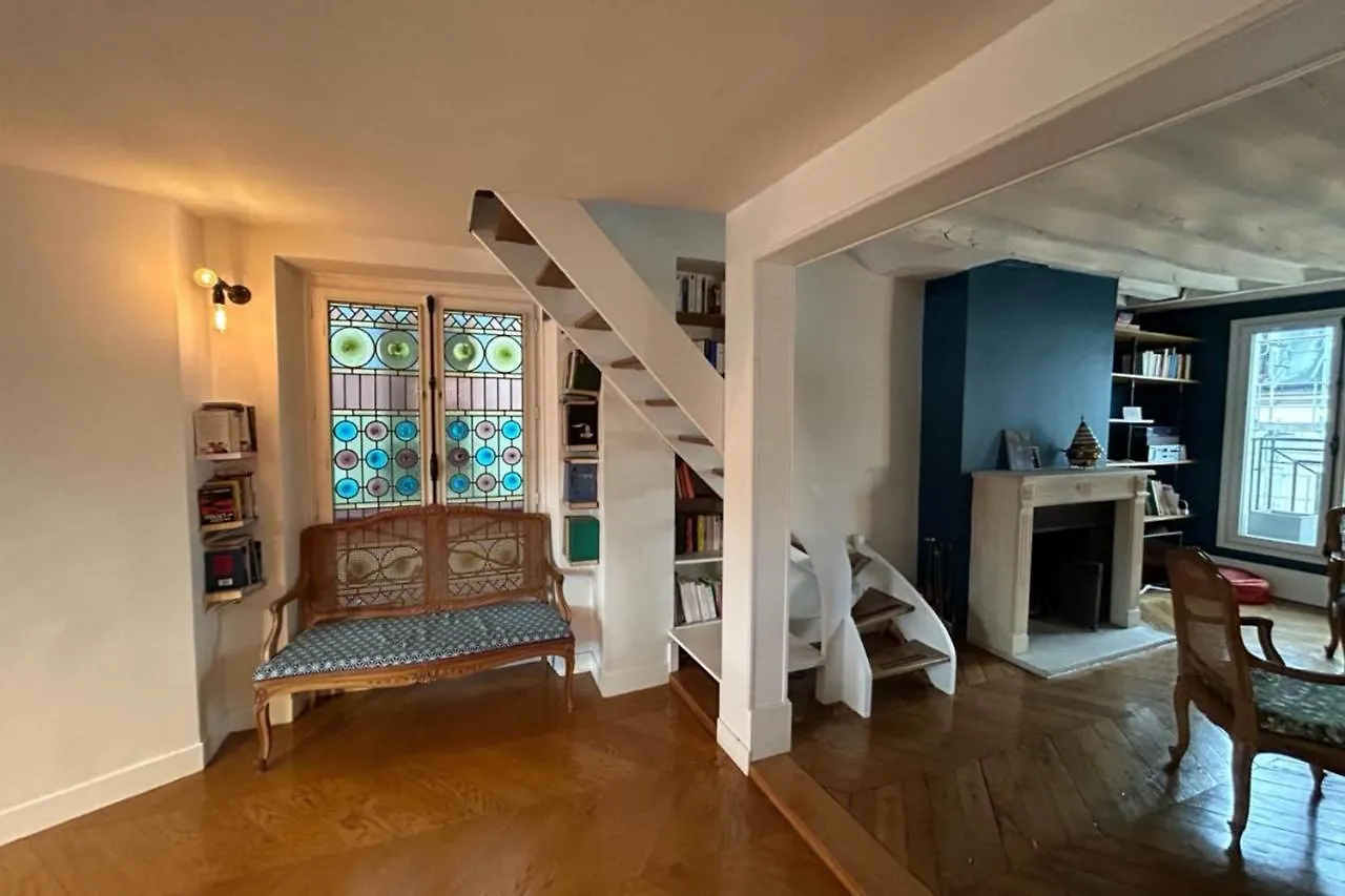 Apartment Near Jardin Villemin Paris