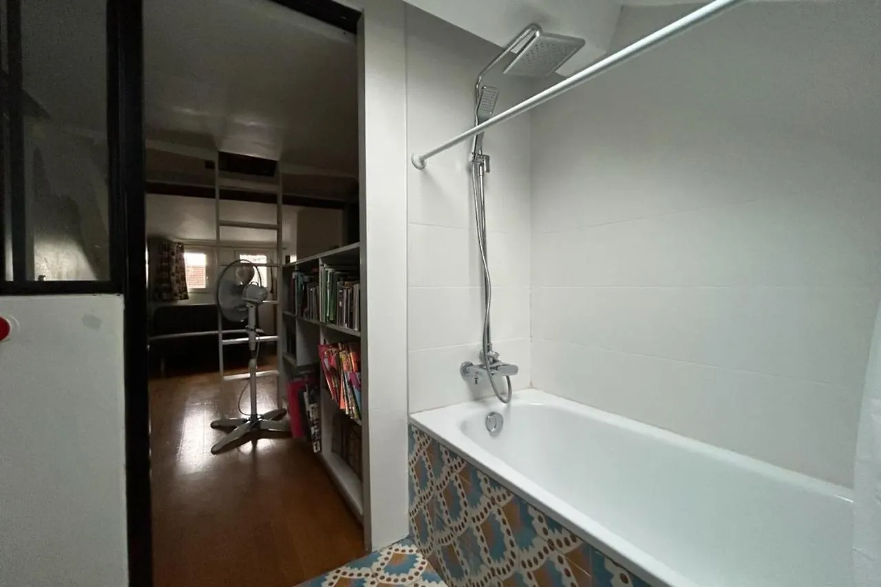 Apartment Near Jardin Villemin Paris