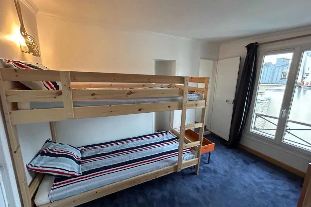Apartment Near Jardin Villemin Paříž Francie
